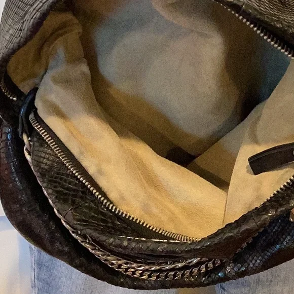 Jimmy Choo Black Textured Shoulder Bag with Silver Chain
Crossbody - Picture 7 of 12